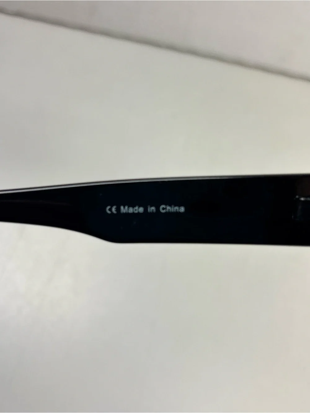 NWOT Throwin’ Shade Black Retro Tinted Sunglasses